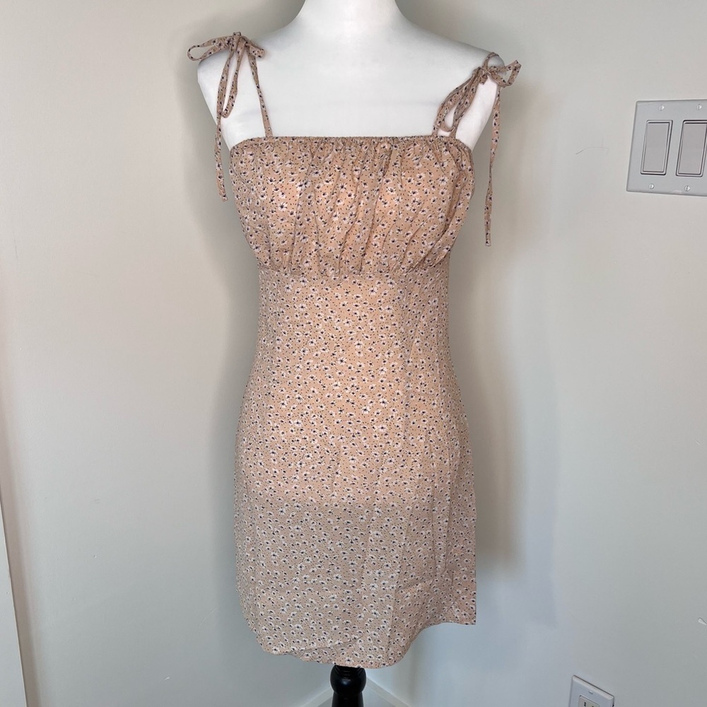 NWT Missguided Tall Size US 0 Pink Floral Ruched Bust Mini Dress